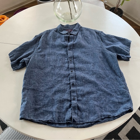 Men’s Short Sleeved Untuckit button down. - Picture 2 of 3